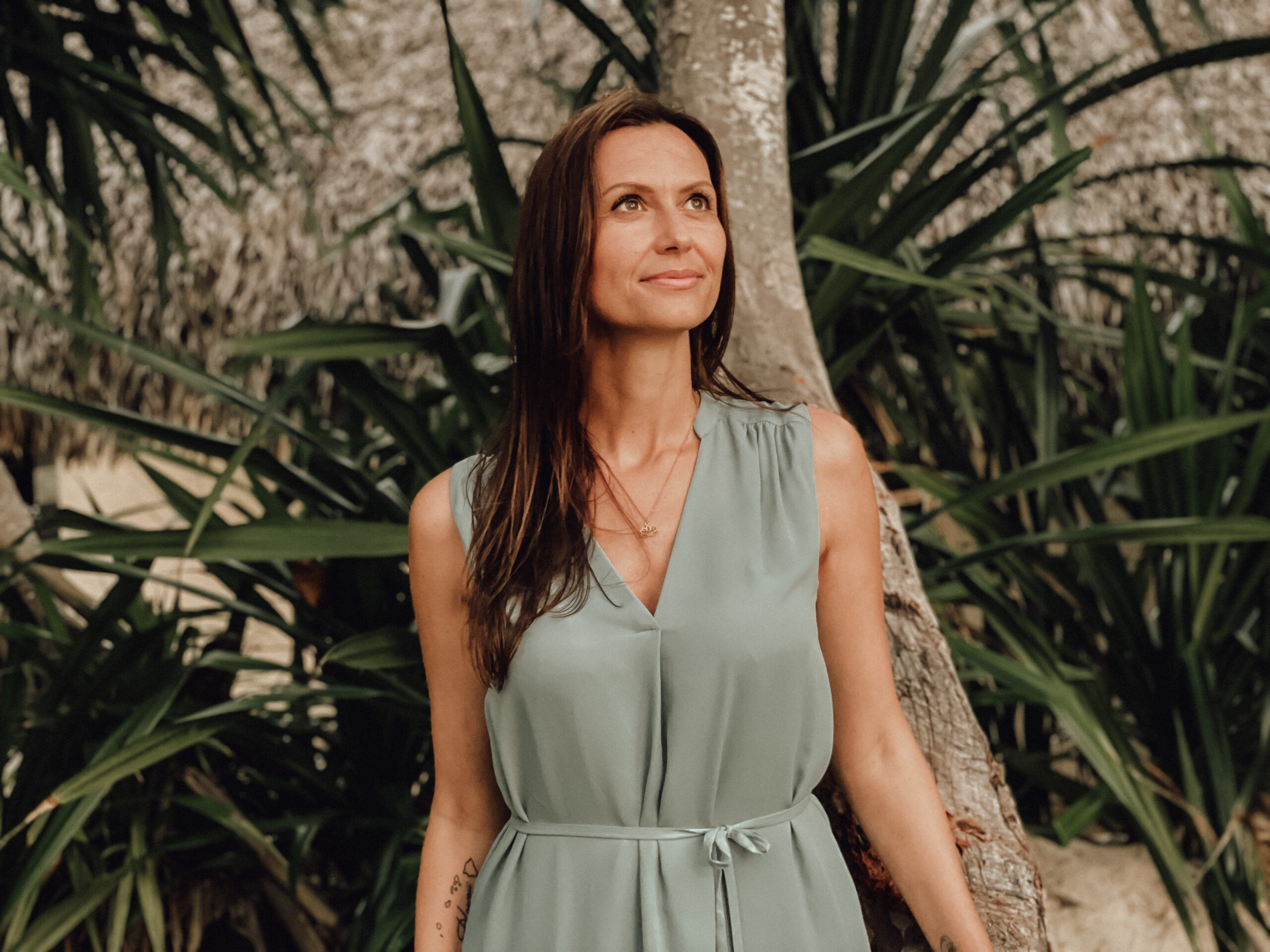 Angel Reading Ina Haskic